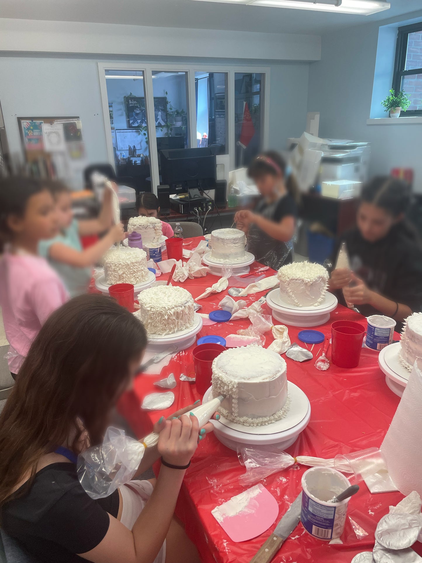 Children's Cake Decorating Class - 2 hours 15 minutes